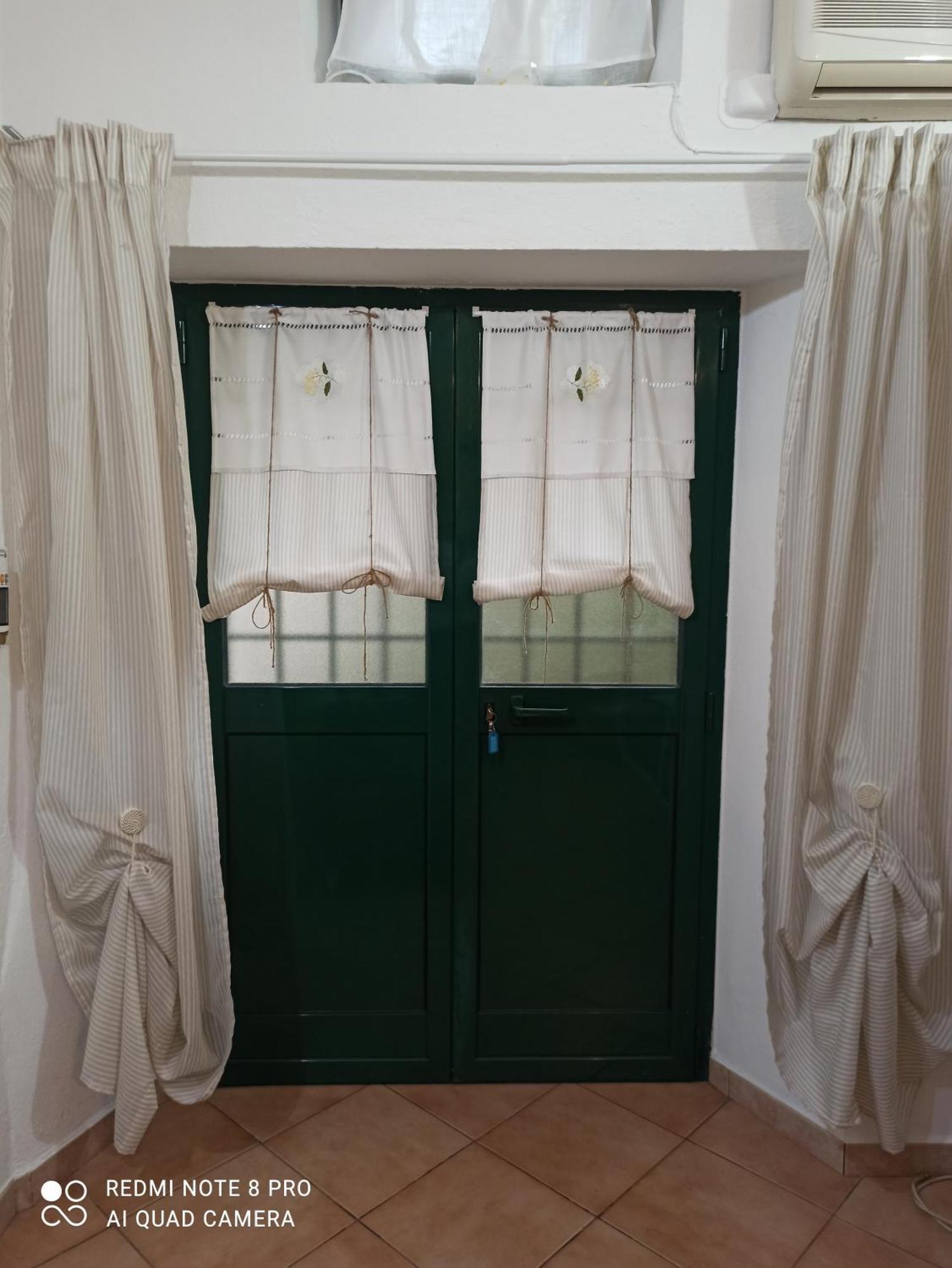 Petite Batty Apartment Sori Room photo